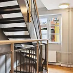 Stay Central - Steps From Tivoli & Nyhavn
